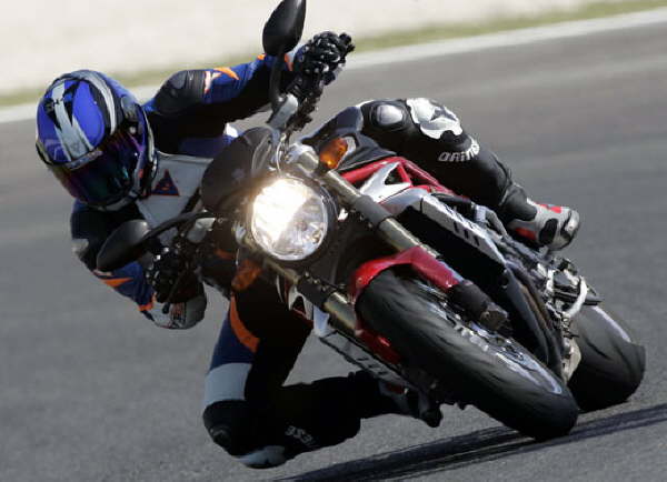 Brutale 910