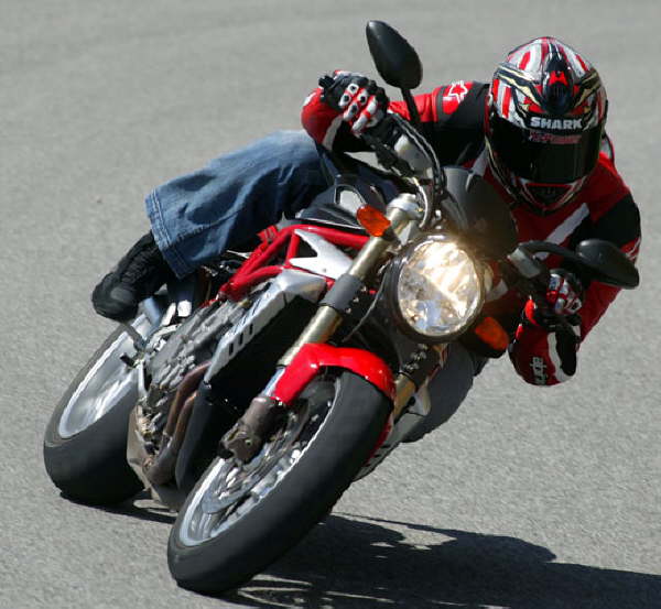 Brutale 910
