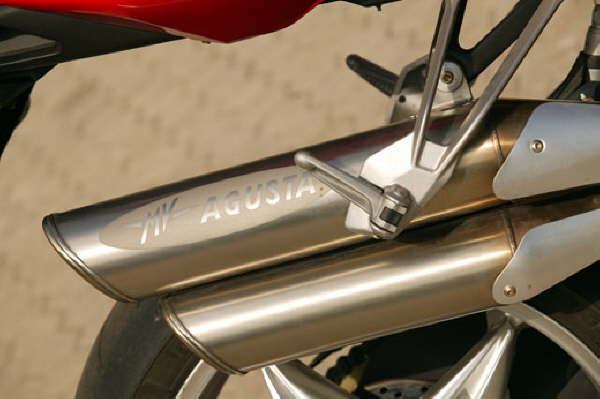 Brutale 910