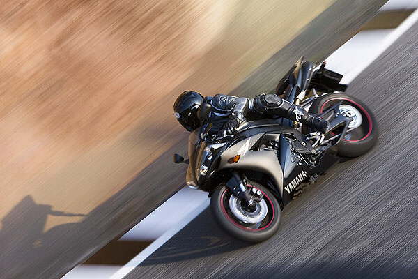 yamaha-r1-06-bikepics-423020