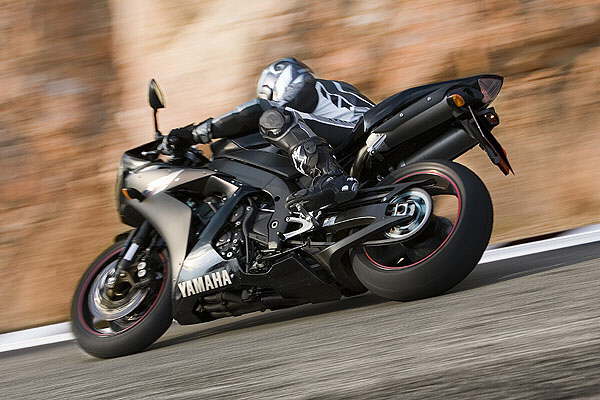 yamaha-r1-06-bikepics-423021