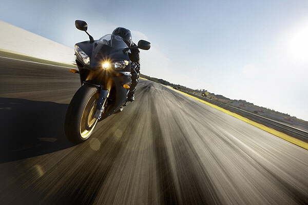 yamaha-r1-06-bikepics-423032