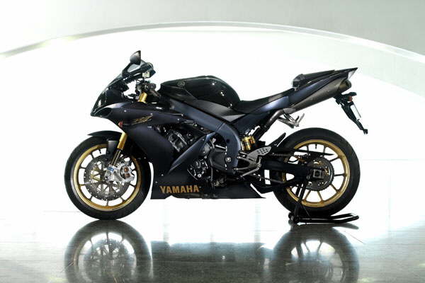 yamaha-r1-06-bikepics-423034
