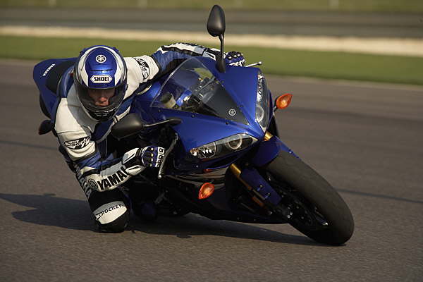 yamaha-r1-06-bikepics-423045