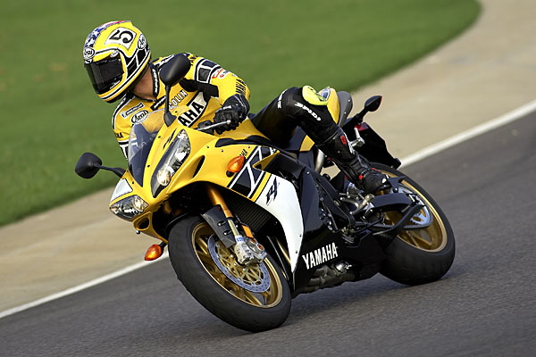 yamaha-r1-06-bikepics-423054