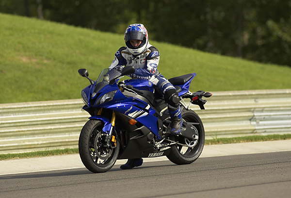 yamaha-r6-06-bikepics-422489