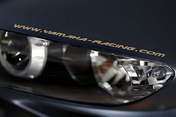 YZF R1