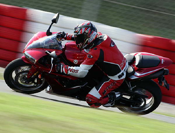 YZF R1